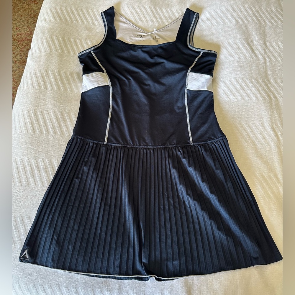 Antigua Women's Desert Dry Dress - navy blue/white